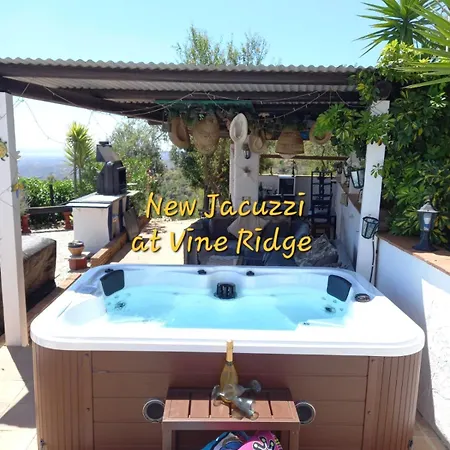 Vine Ridge And * Comares